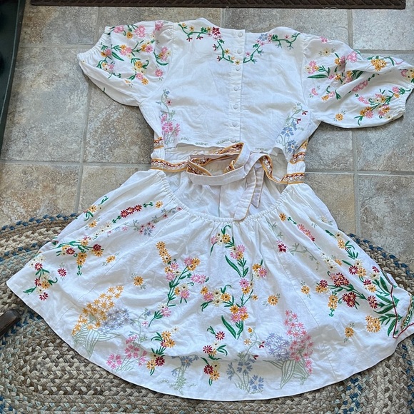 By Anthropologie Deep V Floral Mini Dress Size Large NWT - Picture 13 of 15